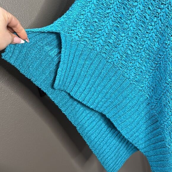 Chico's Turquoise Blue Tape Yarn Chunky Woven Convertible Poncho - Picture 6 of 15